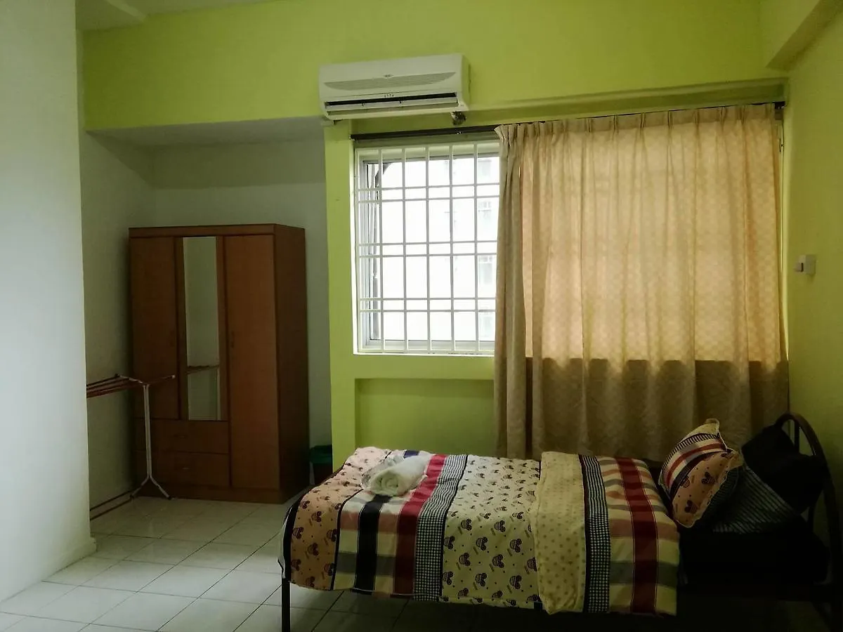 Larkin Utama Condo Johor Bahru Homestay